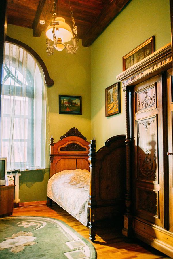Antique House Hotel 杜布诺 外观 照片