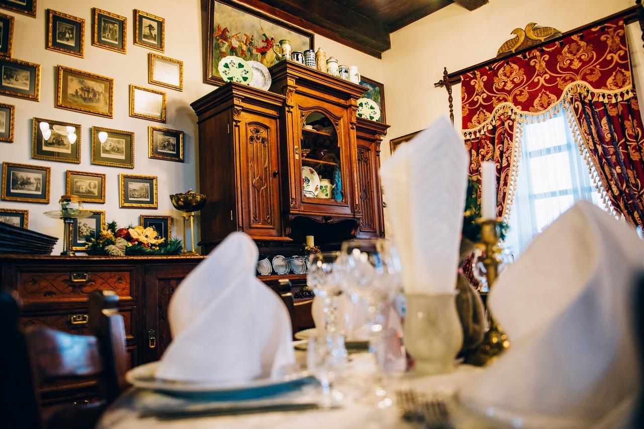 Antique House Hotel 杜布诺 外观 照片