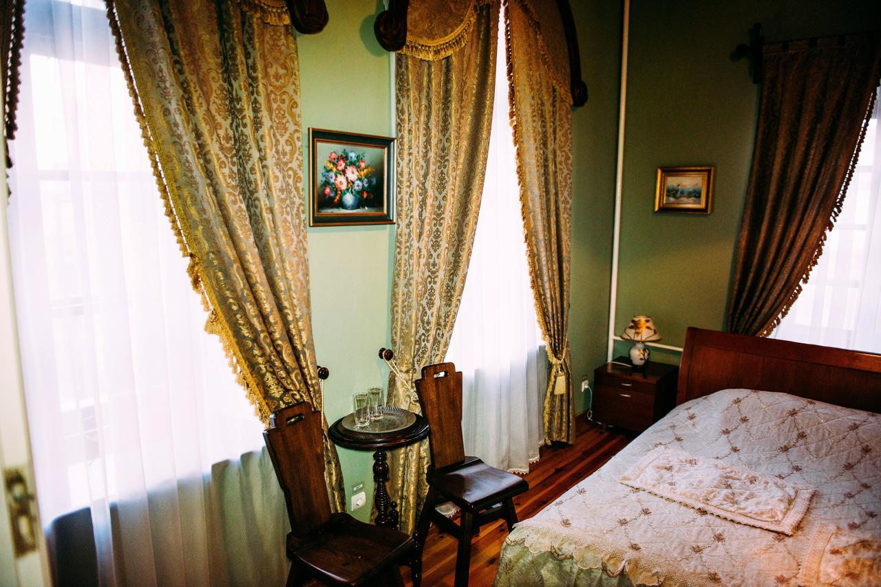 Antique House Hotel 杜布诺 外观 照片