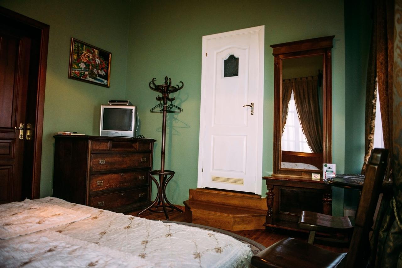 Antique House Hotel 杜布诺 外观 照片