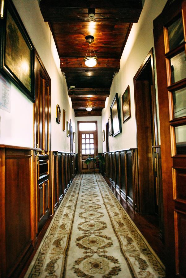 Antique House Hotel 杜布诺 外观 照片