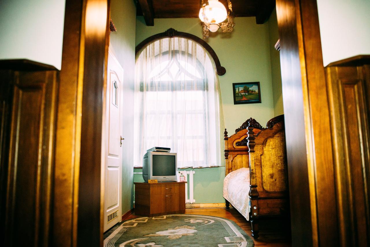 Antique House Hotel 杜布诺 外观 照片