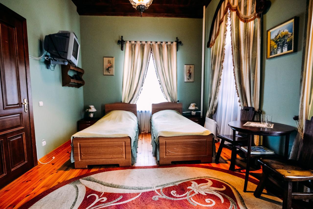 Antique House Hotel 杜布诺 外观 照片