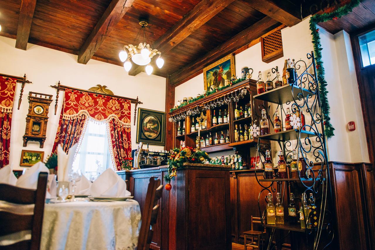 Antique House Hotel 杜布诺 外观 照片
